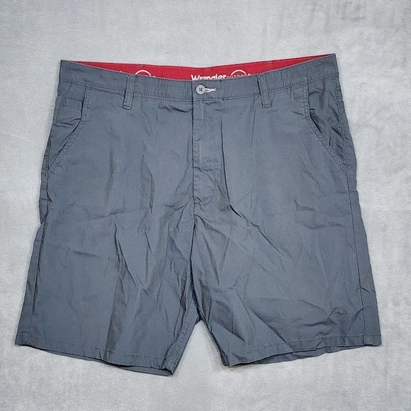 Wrangler Other - Wrangler Outdoor‎ Men's Gray Utility Shorts Size 40 Cotton Nylon Spandex Blend
